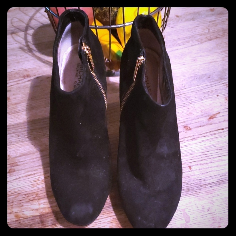 Michael Kores booties